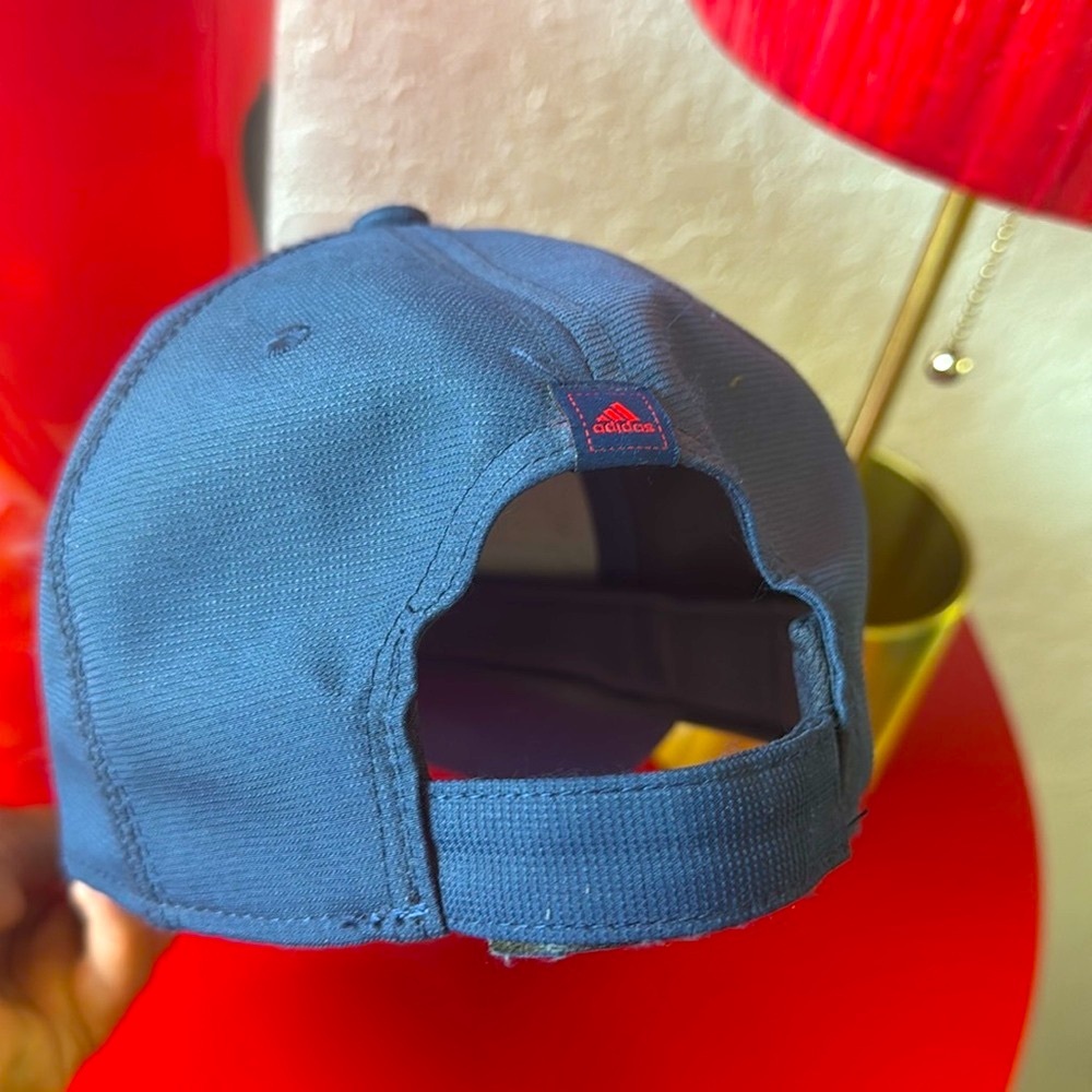 ADIDAS Aeroready Cap Hat Blue Red Detail Adjustable NWOT - Picture 5 of 9